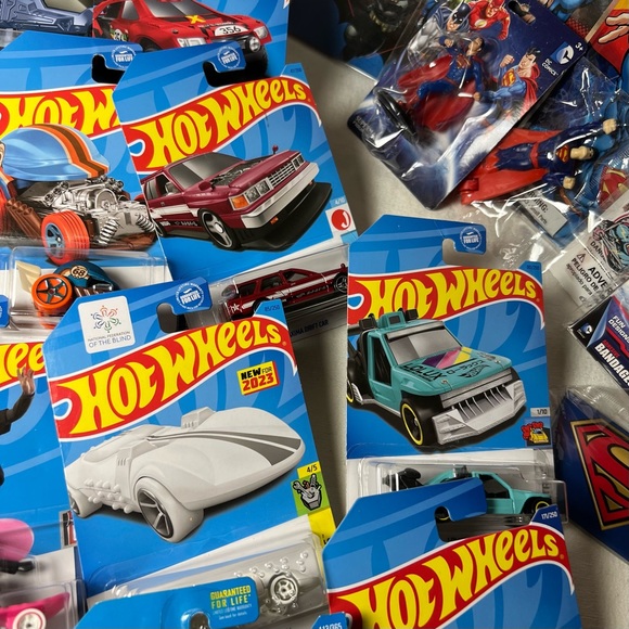 GIFT SAMPLER #2 BOYS EDITION - Picture 3 of 16